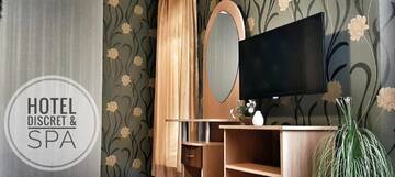 Фото номера Трехместный номер Отель Discret Hotel &amp; SPA г. Владая 2